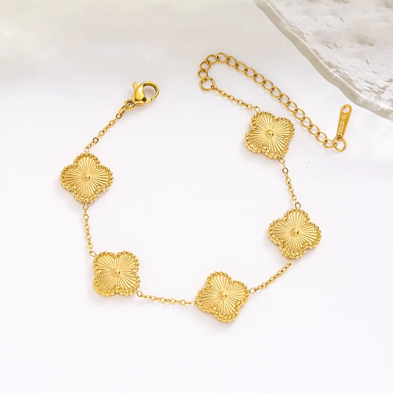 Clover Muse Bracelet