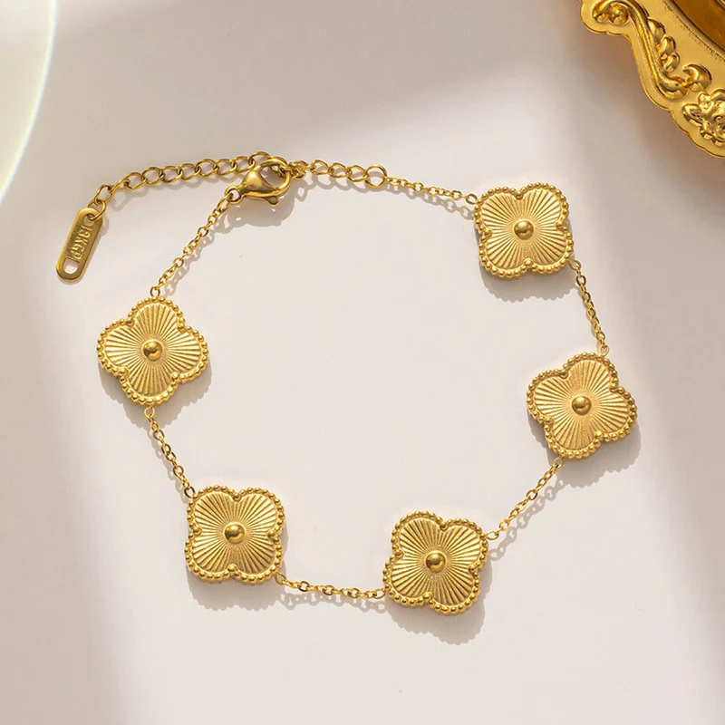Clover Muse Bracelet
